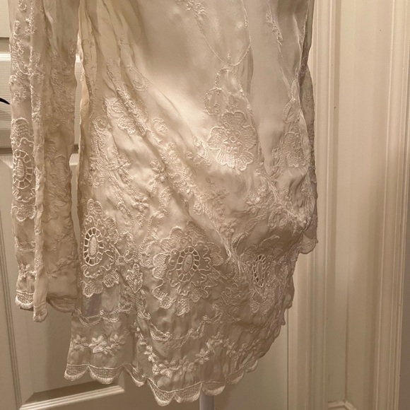 Cream semi sheer top. Love and Liberty, size S - Picture 3 of 8